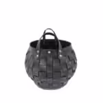 Rubberen houtmand gevlochten